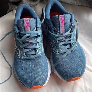 Mizuno Denim Blue Sneakers with Pink Highlights